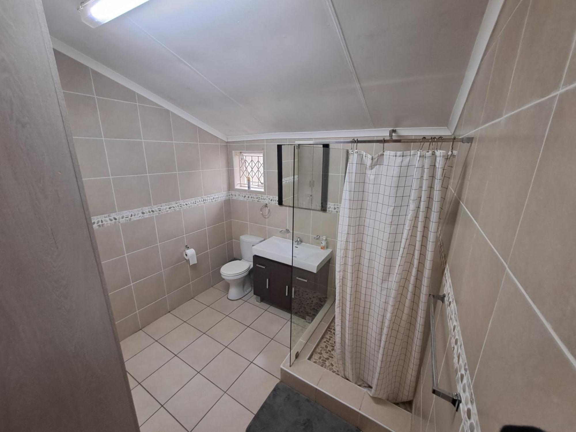 Home Away From Home Pinetown Exterior photo