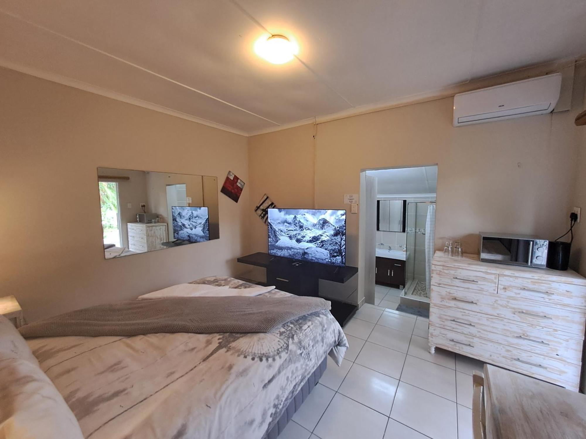 Home Away From Home Pinetown Exterior photo